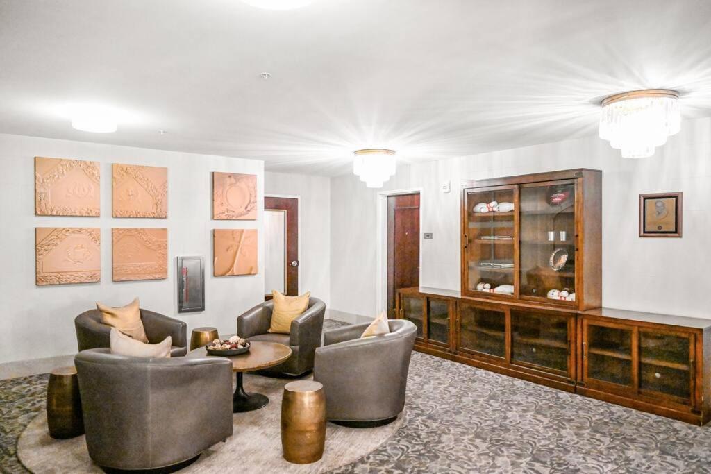 2Br Unit In The Heart Of Dt On Playhouse Square, With Pool And Gym Access-1106 Lejlighed Cleveland Eksteriør billede
