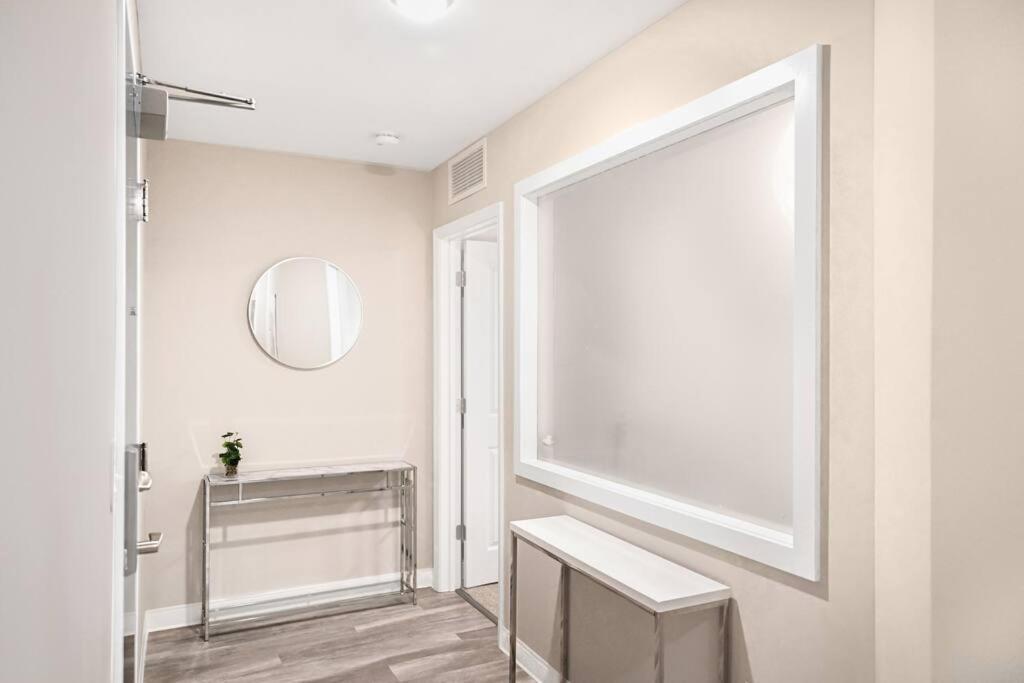 2Br Unit In The Heart Of Dt On Playhouse Square, With Pool And Gym Access-1106 Lejlighed Cleveland Eksteriør billede